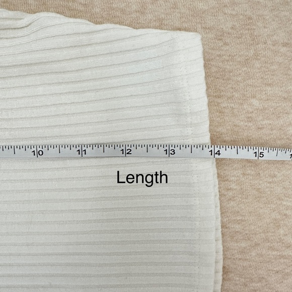 Zara Women’s Cream Ribbed V-Neck Button Viscose Crop Top Size L - Picture 8 of 11